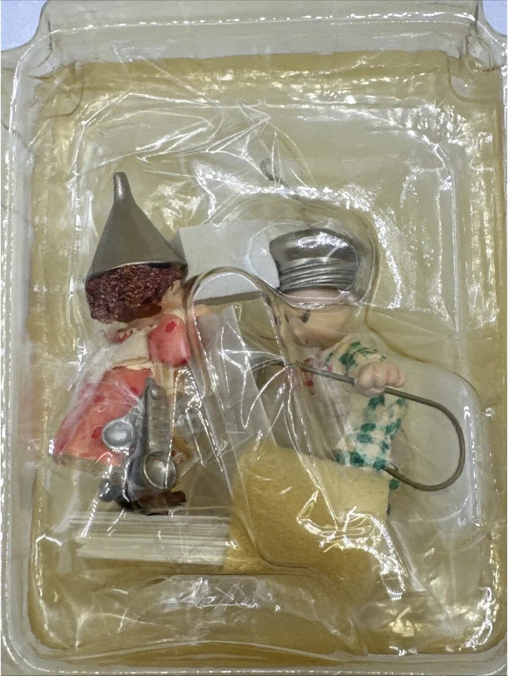 2006 Hallmark Christmas Ornament The Merry Bakers Snicker & Doodle Baking New